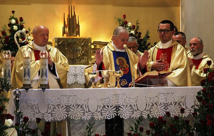 25. rocznica poświęcenia kościoła i powstania parafii w Czernichowie