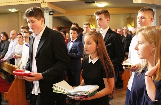 25. rocznica poświęcenia kościoła i powstania parafii w Czernichowie
