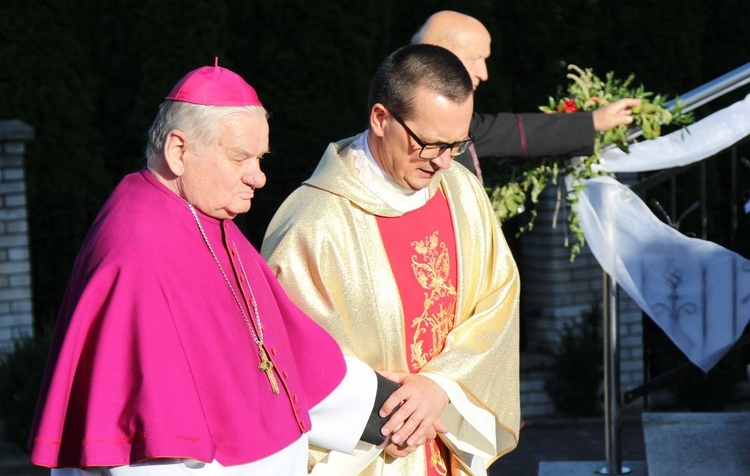 25. rocznica poświęcenia kościoła i powstania parafii w Czernichowie