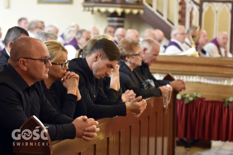 Pogrzeb proboszcza w Jaworzynie Śląskiej