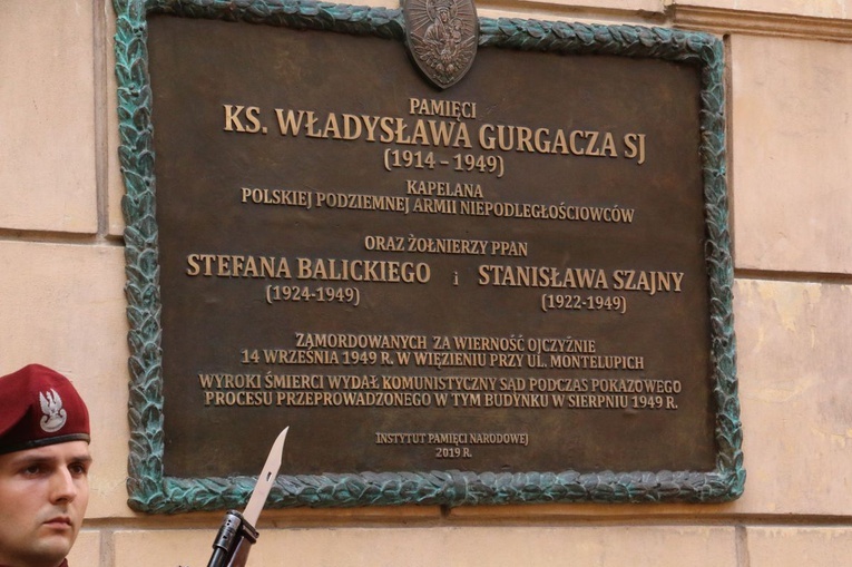 Tablica upamiętniająca zamordowanych niepodległościowców