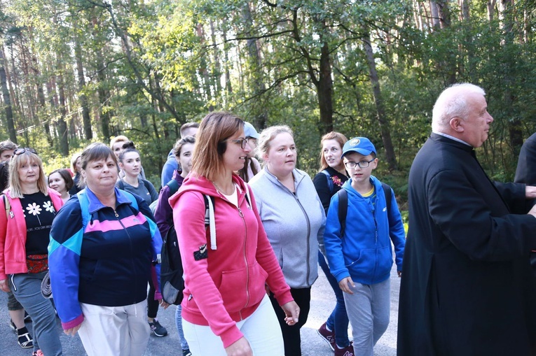 Grupa wyruszająca z Radomyśla Wielkiego