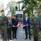 W Świątnikach odsłonili jedyny w Polsce pomnik poświęcony Flotylli Pińskiej