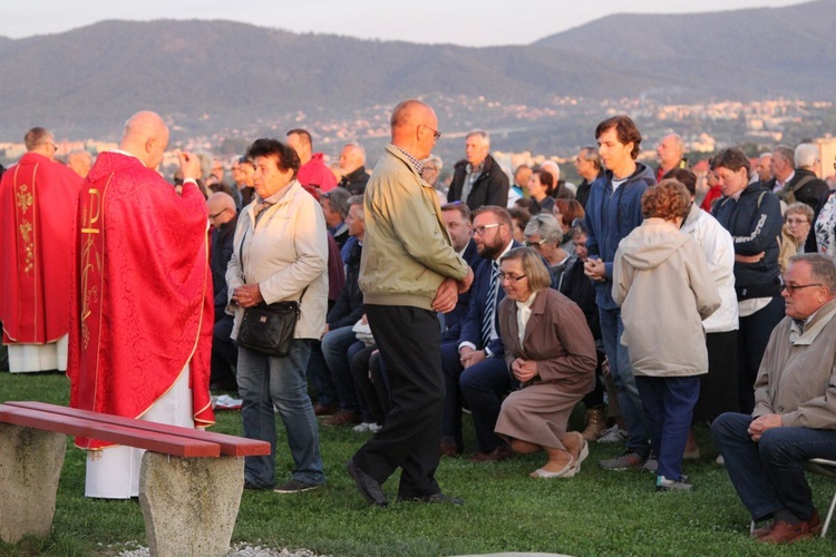 Bielsko-Biała pod Krzyżem na Trzech Lipkach - 2019