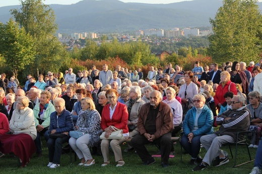 Bielsko-Biała pod Krzyżem na Trzech Lipkach - 2019