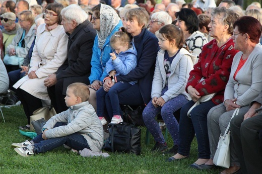Bielsko-Biała pod Krzyżem na Trzech Lipkach - 2019