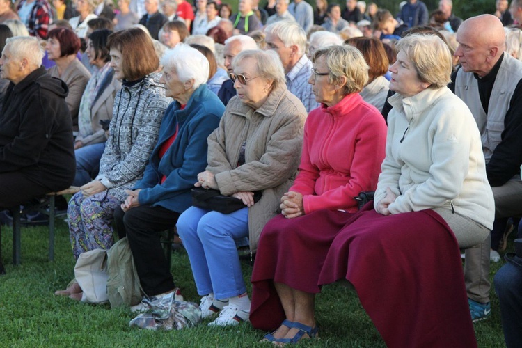 Bielsko-Biała pod Krzyżem na Trzech Lipkach - 2019