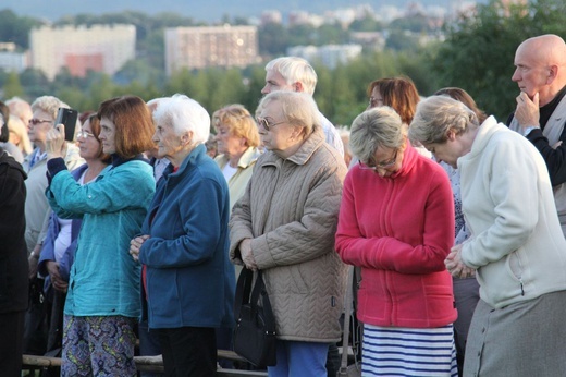 Bielsko-Biała pod Krzyżem na Trzech Lipkach - 2019