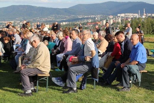 Bielsko-Biała pod Krzyżem na Trzech Lipkach - 2019