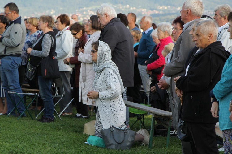 Bielsko-Biała pod Krzyżem na Trzech Lipkach - 2019