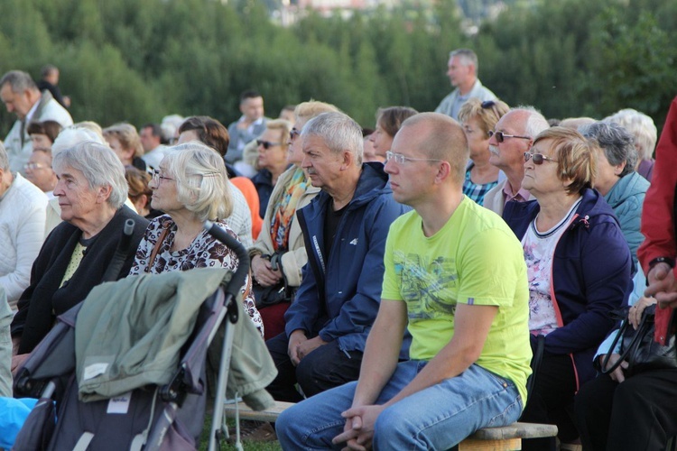 Bielsko-Biała pod Krzyżem na Trzech Lipkach - 2019