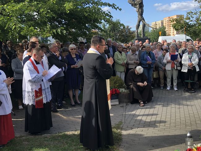 Stalowa Wola. Polska pod Krzyżem.