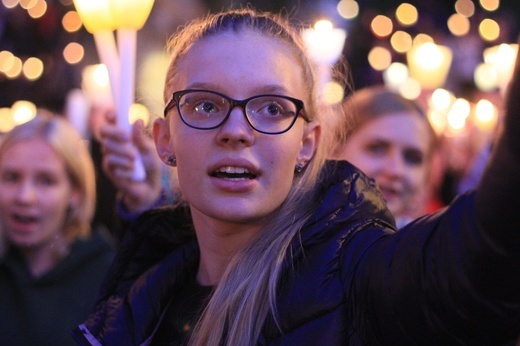 Góra Świętej Anny: Nabożeństwo ze świecami
