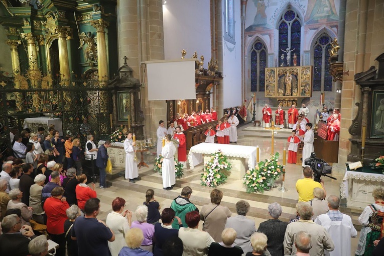 Abp Marek Jędraszewski w Mogile