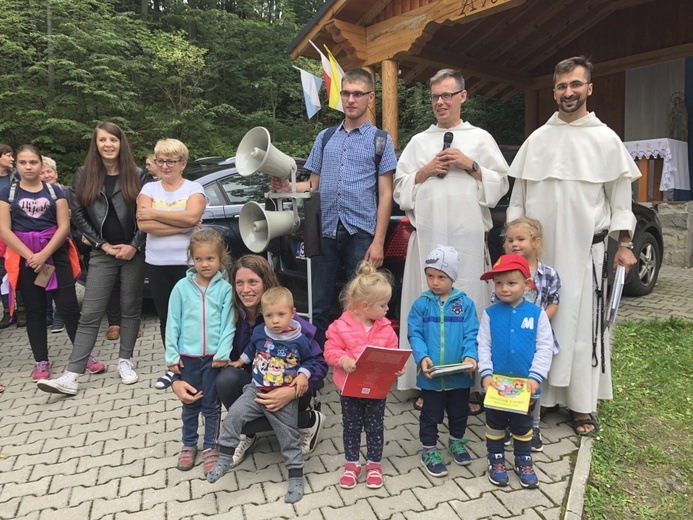 Pielgrzymka z Korbielowa na Jasną Górkę w Ślemieniu - 2019