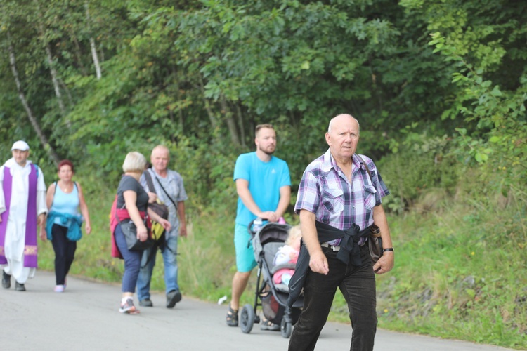 Pielgrzymka z Korbielowa na Jasną Górkę w Ślemieniu - 2019