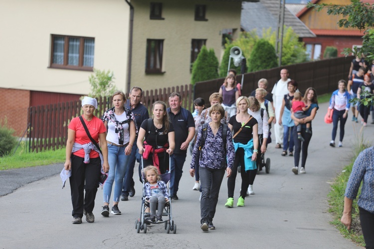 Pielgrzymka z Korbielowa na Jasną Górkę w Ślemieniu - 2019