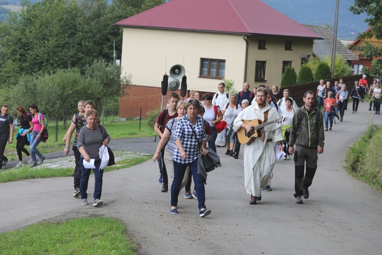 Pielgrzymka z Korbielowa na Jasną Górkę w Ślemieniu - 2019