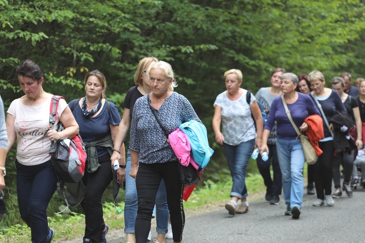 Pielgrzymka z Korbielowa na Jasną Górkę w Ślemieniu - 2019