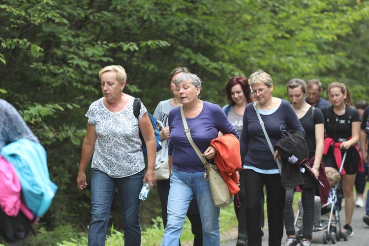 Pielgrzymka z Korbielowa na Jasną Górkę w Ślemieniu - 2019