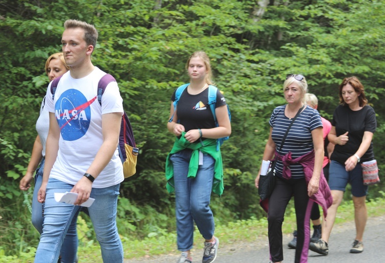 Pielgrzymka z Korbielowa na Jasną Górkę w Ślemieniu - 2019