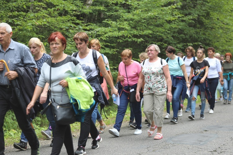 Pielgrzymka z Korbielowa na Jasną Górkę w Ślemieniu - 2019