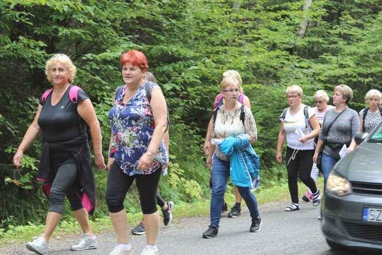 Pielgrzymka z Korbielowa na Jasną Górkę w Ślemieniu - 2019