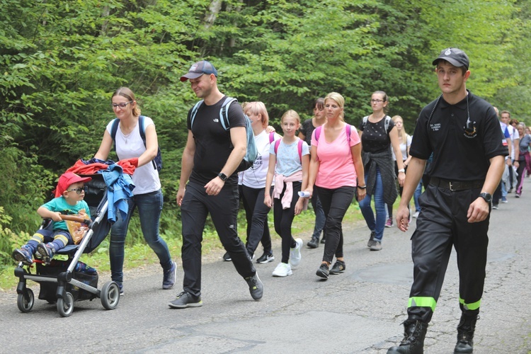 Pielgrzymka z Korbielowa na Jasną Górkę w Ślemieniu - 2019