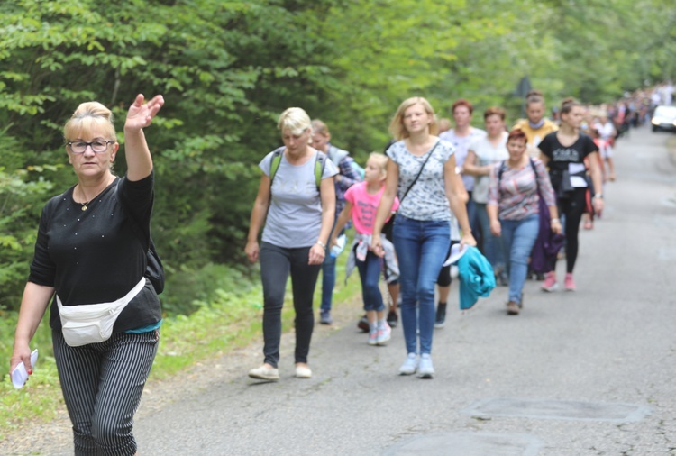 Pielgrzymka z Korbielowa na Jasną Górkę w Ślemieniu - 2019