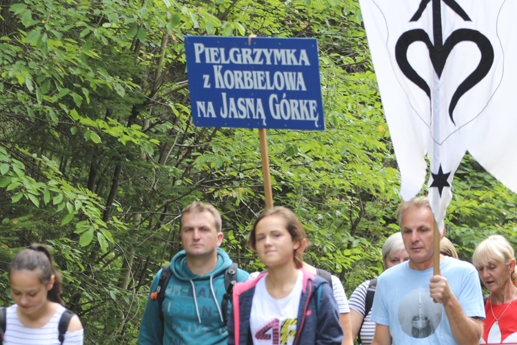 Pielgrzymka z Korbielowa na Jasną Górkę w Ślemieniu - 2019