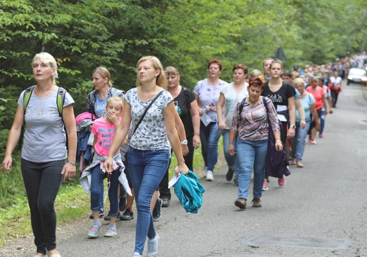 Pielgrzymka z Korbielowa na Jasną Górkę w Ślemieniu - 2019