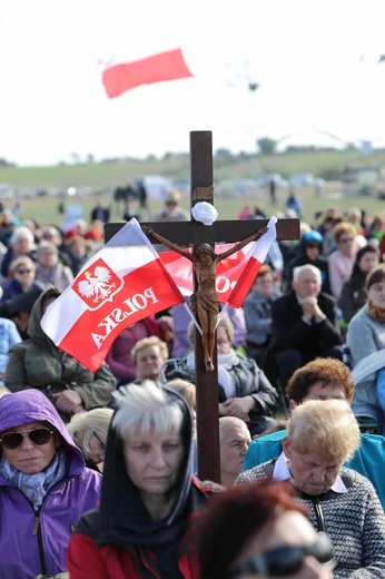 Polska pod krzyżem część 1