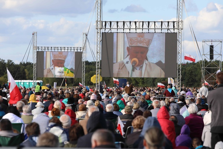 Polska pod krzyżem część 1
