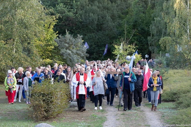 "Polska pod Krzyżem" w Rokitnie - cz. II