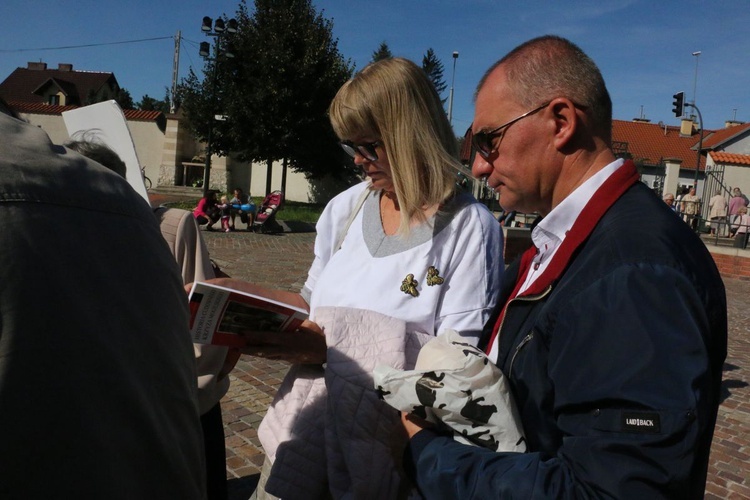 Odpust w opactwie cystersów w Mogile ku czci Podwyższenia Krzyża Świętego