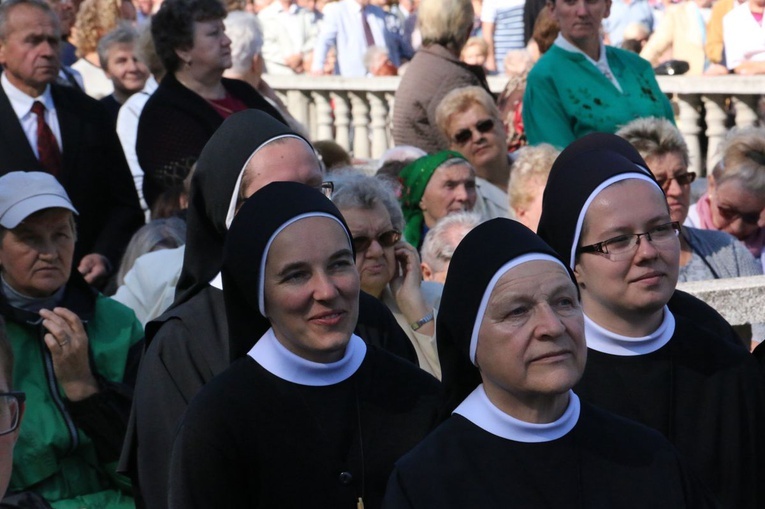 Odpust w opactwie cystersów w Mogile ku czci Podwyższenia Krzyża Świętego