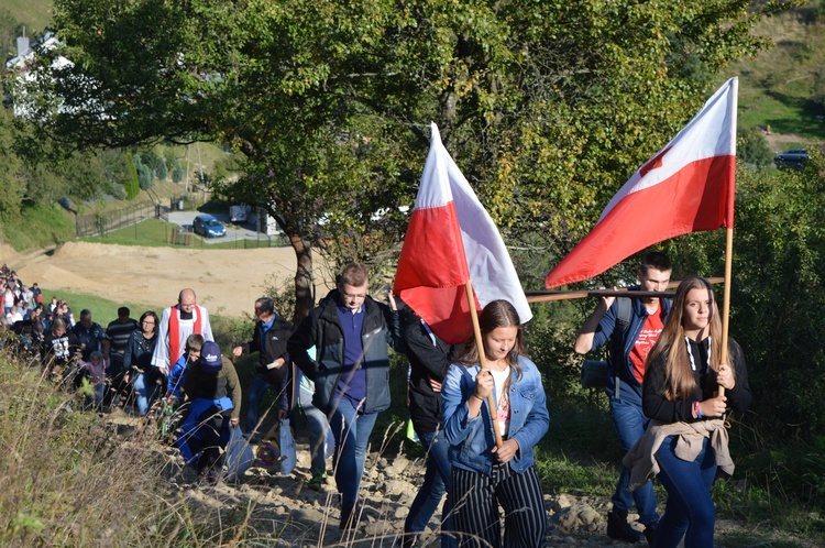 Muszyna-Folwark. Polska pod Krzyżem