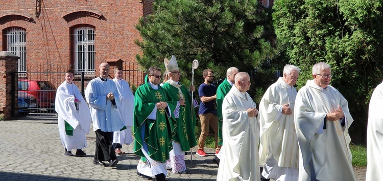 Katowice. Jubileusz parafii na Dębie