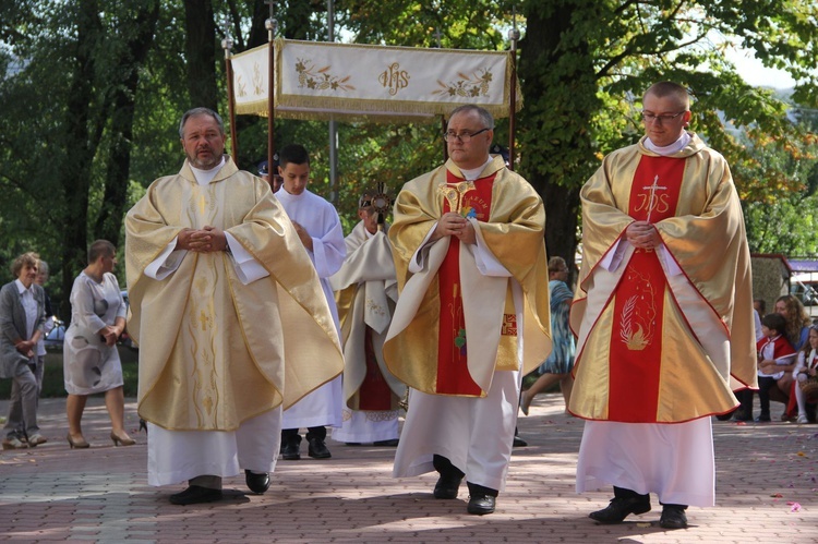 Wprowadzenie relikwii błogosławionych męczenników z Pariacoto do Wielkiej Wsi