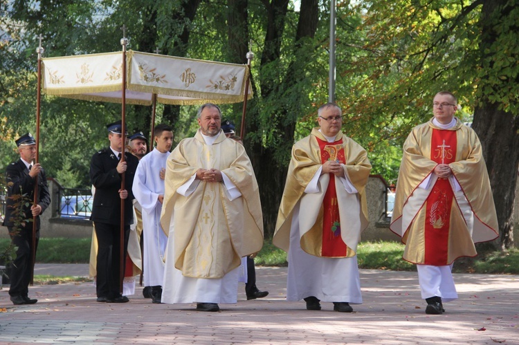 Wprowadzenie relikwii błogosławionych męczenników z Pariacoto do Wielkiej Wsi