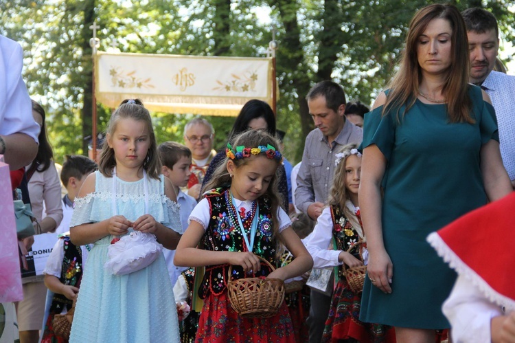 Wprowadzenie relikwii błogosławionych męczenników z Pariacoto do Wielkiej Wsi