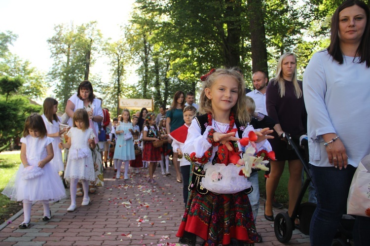 Wprowadzenie relikwii błogosławionych męczenników z Pariacoto do Wielkiej Wsi