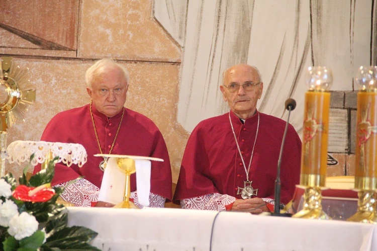 Wprowadzenie relikwii błogosławionych męczenników z Pariacoto do Wielkiej Wsi