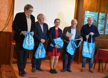 Rada Redakcyjna Rocznika Przasnyskiego, od lewej: przewodniczący dr Piotr Kaszubowski, Bogusław Kruszewski, Maria Weronika Kmoch, dr Waldemar Krzyżewski, dr Wojciech Łukaszewski.