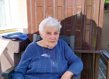 Helena Pałyz (z domu Chady) urodziła się w 1930 roku w Jankowicach i mieszkała wraz rodziną w Pszczynie. W kwietniu 1940 roku z mamą i bratem została zesłana na Sybir. Do domu powróciła w 1947 roku. Należy do pszczyńskiego Koła Związku Sybiraków. 