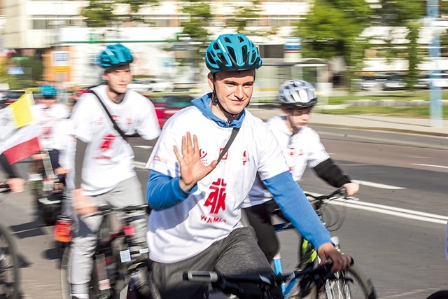 Rowerzyści mają  do pokonania  260 kilometrów.