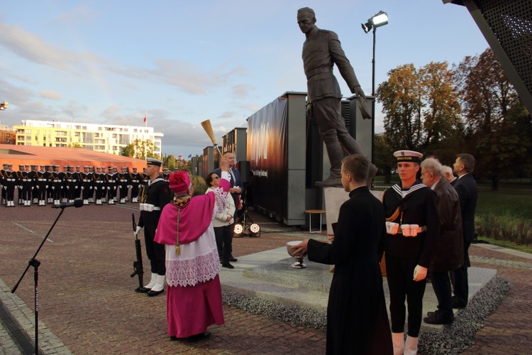 Odsłonięcie pomnika rotmistrza Pileckiego w Gdańsku