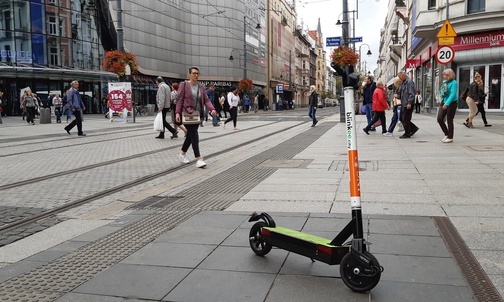 Katowice. Elektryczne hulajnogi opanowały miasto