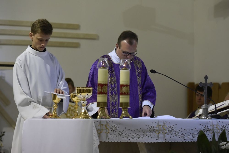 Uroczystości pogrzebowe ks. Józefa Michalskiego w Wałbrzychu i w Budzowie