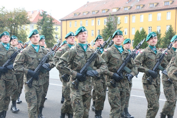 Przysięga wojskowa podchorążych Akademii Wojsk Lądowych 2019